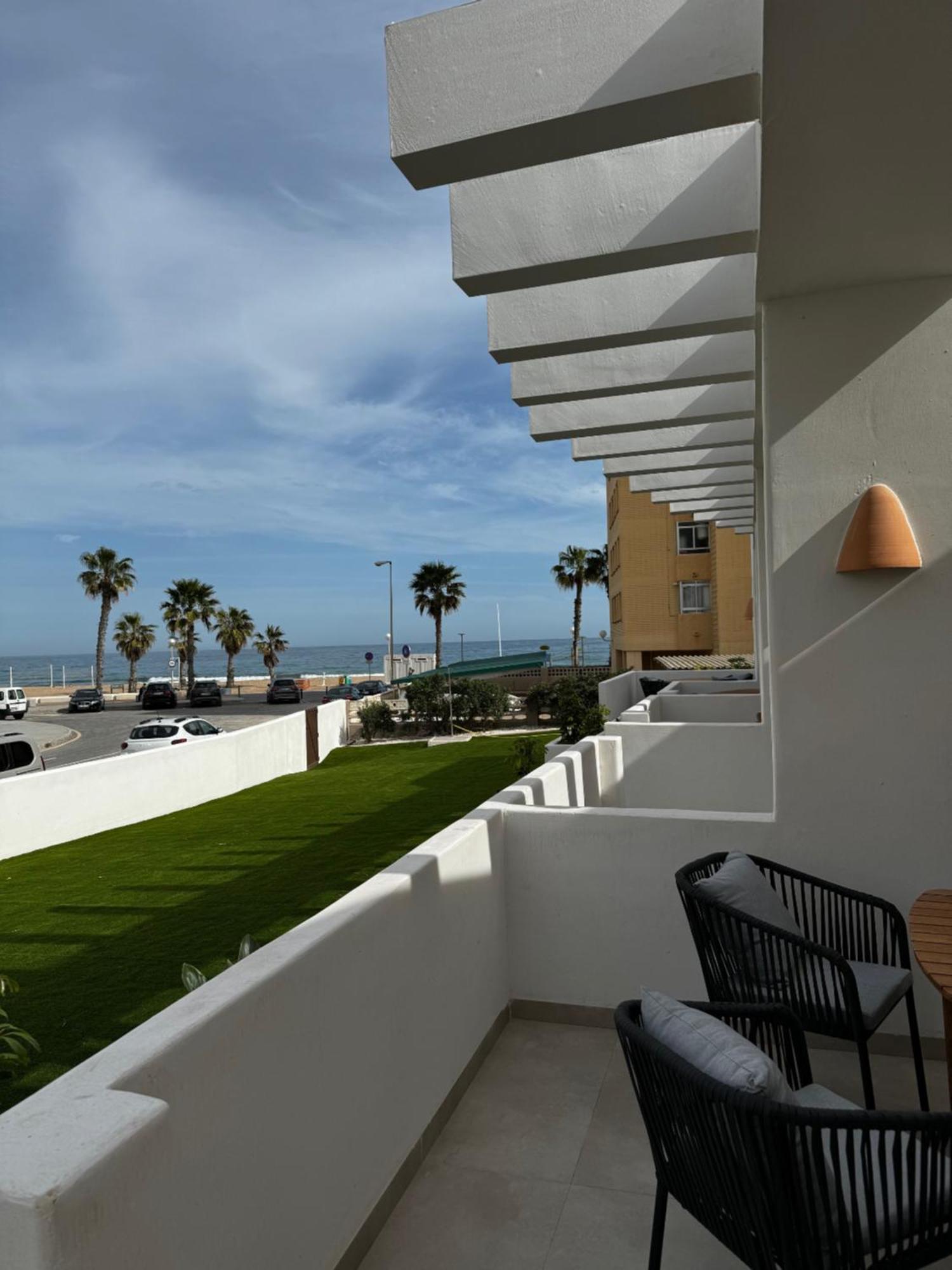 Reyes Catolicos Premium Beach, Playa Urbanova, Аліканте Екстер'єр фото